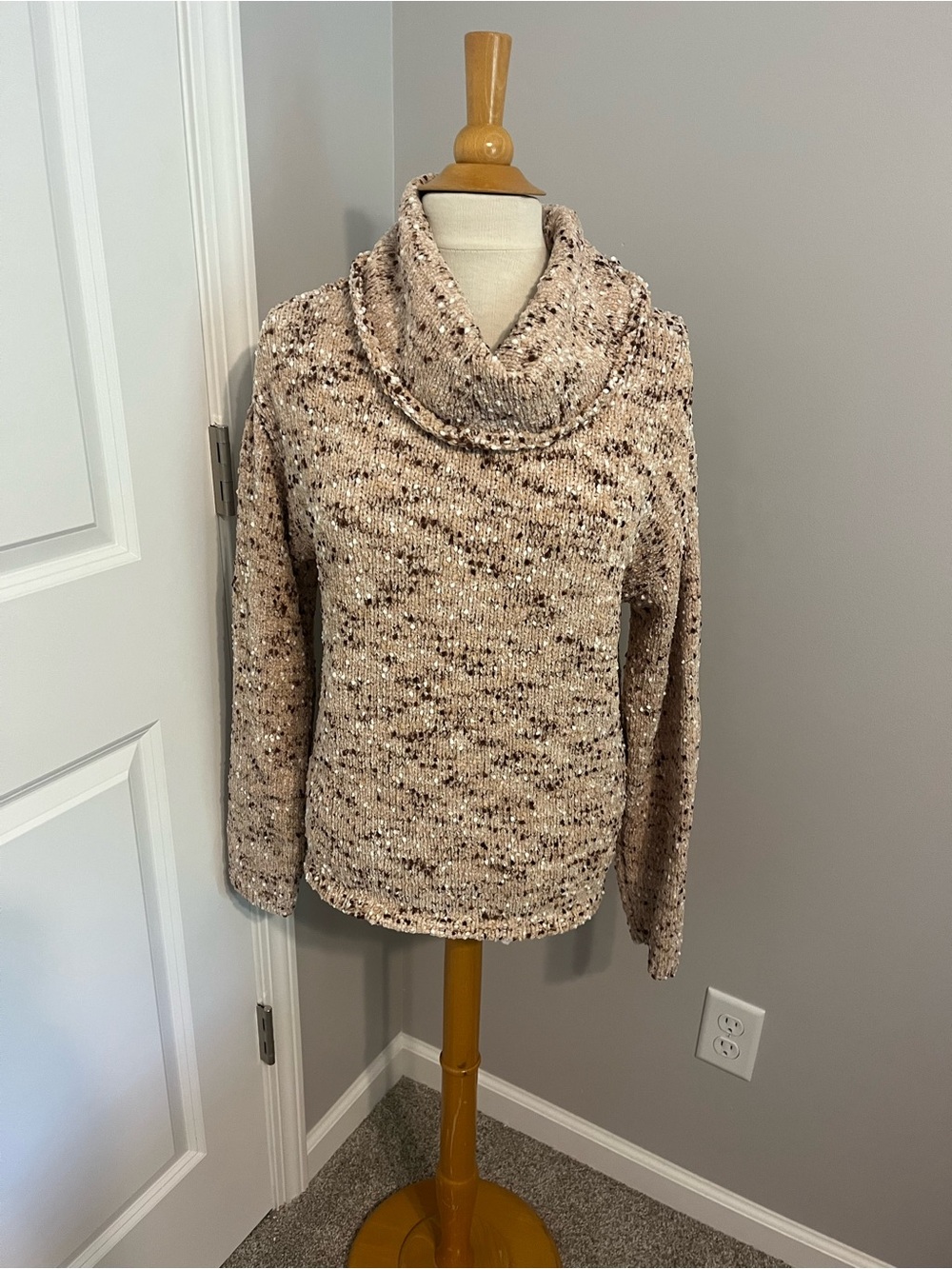 Adrienne Vittadini Speckled Beige Cowl-Neck Sweater Sz Small NWT